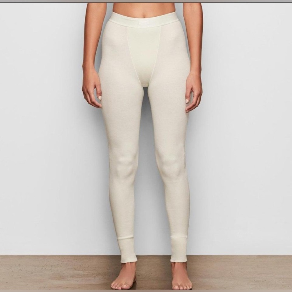 SKIMS Cotton Rib Legging in Bone Medium BNWT SOLD OUT COLOR